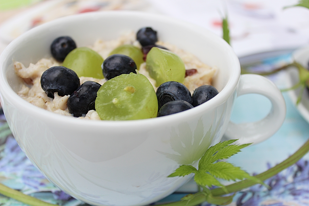 Овсянка - отличная идея для здорового завтрака или закуски в течение дня